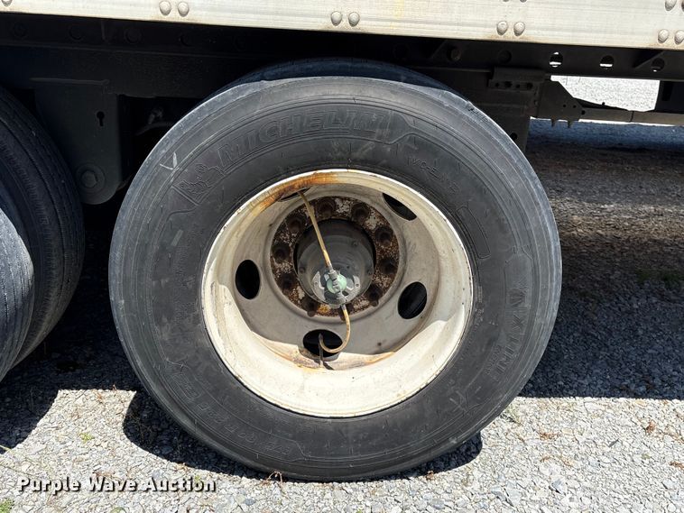 image for item EF1161 2013 Vanguard National dry van trailer