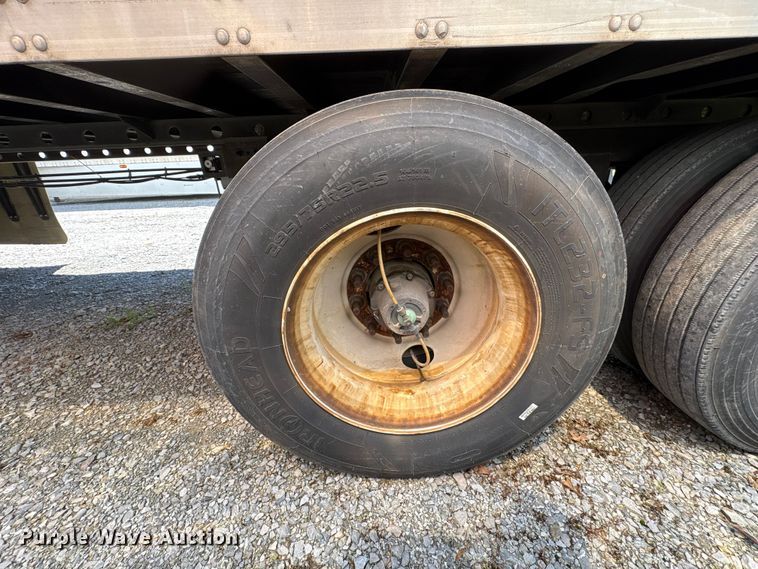 image for item EF1161 2013 Vanguard National dry van trailer