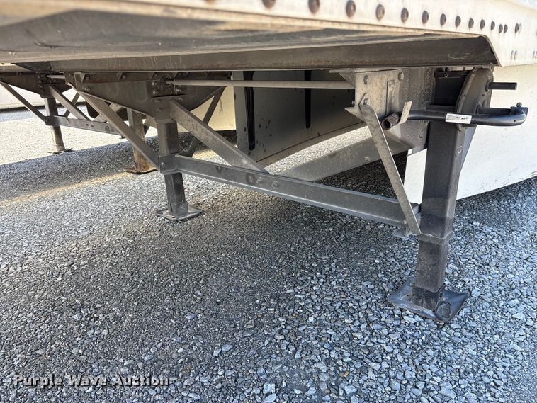image for item EF1162 2017 Vanguard National dry van trailer