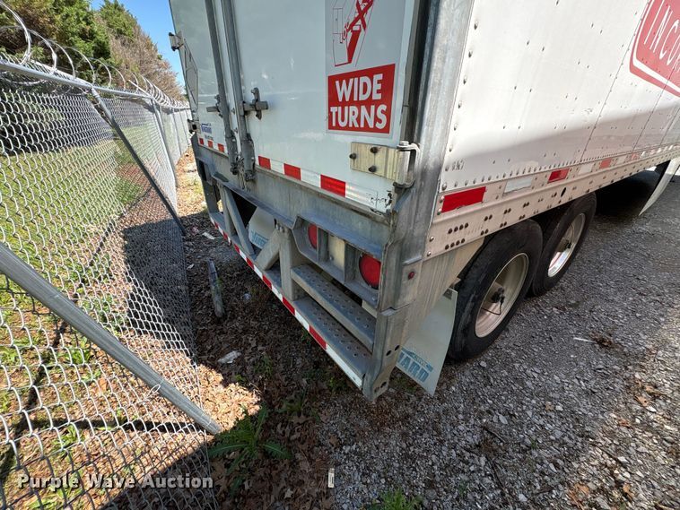 image for item EF1162 2017 Vanguard National dry van trailer