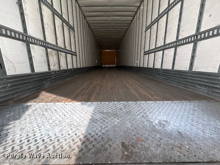 image for item EF1162 2017 Vanguard National dry van trailer
