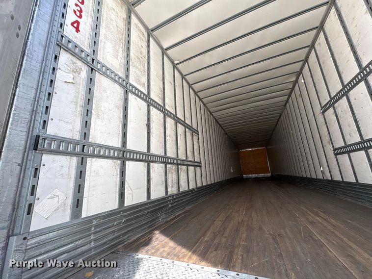 image for item EF1162 2017 Vanguard National dry van trailer