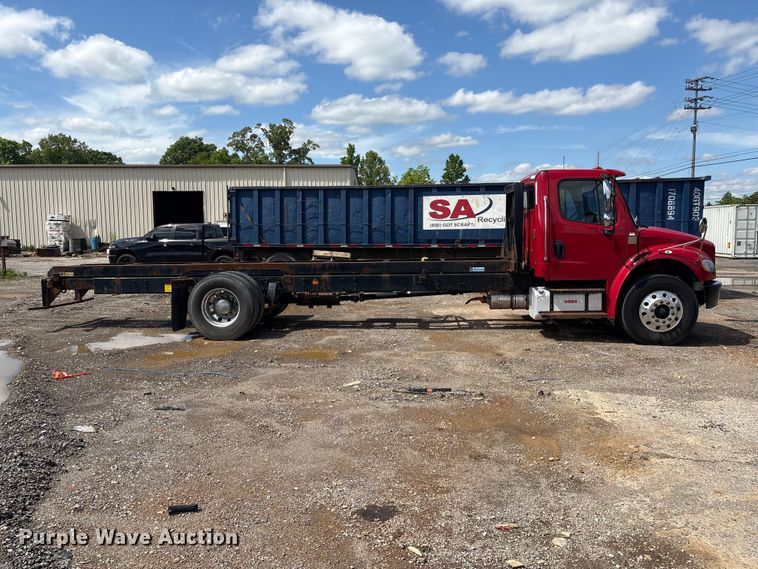 image for item EF1164 2018 Freightliner Business Class M2 chassis lift truck