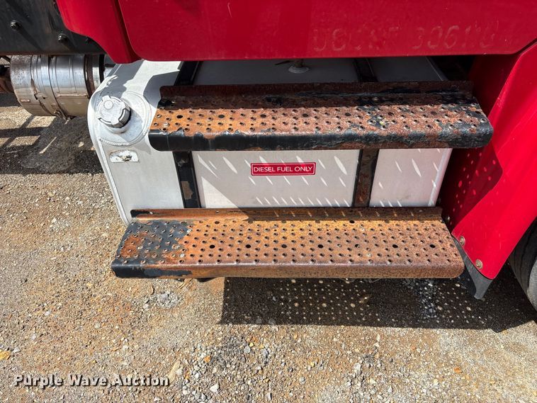 image for item EF1164 2018 Freightliner Business Class M2 chassis lift truck