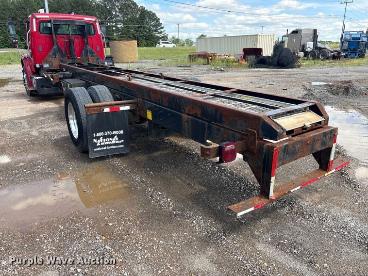 image for item EF1164 2018 Freightliner Business Class M2 chassis lift truck