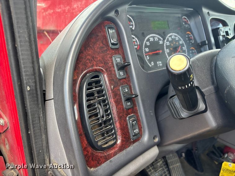 image for item EF1164 2018 Freightliner Business Class M2 chassis lift truck