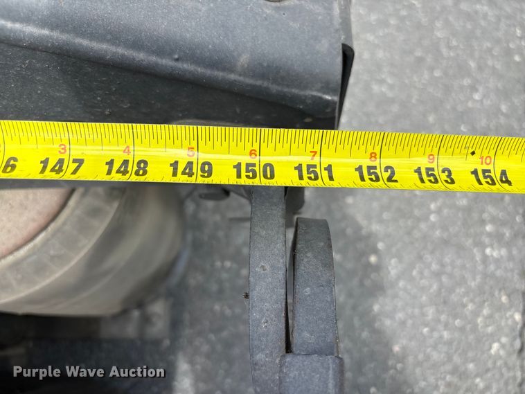 image for item EF1217 2015 Volvo VNL semi truck