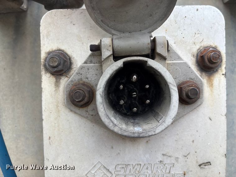 image for item EF1218 2005 Wabash dry van trailer