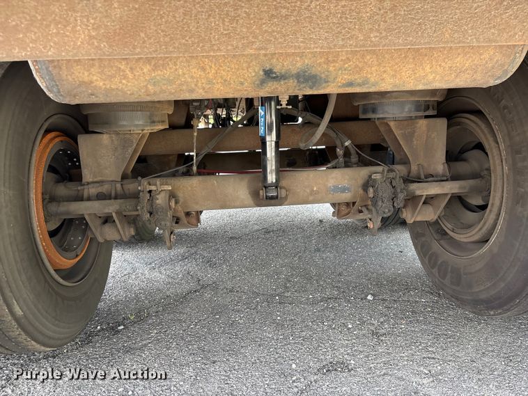 image for item EF1218 2005 Wabash dry van trailer