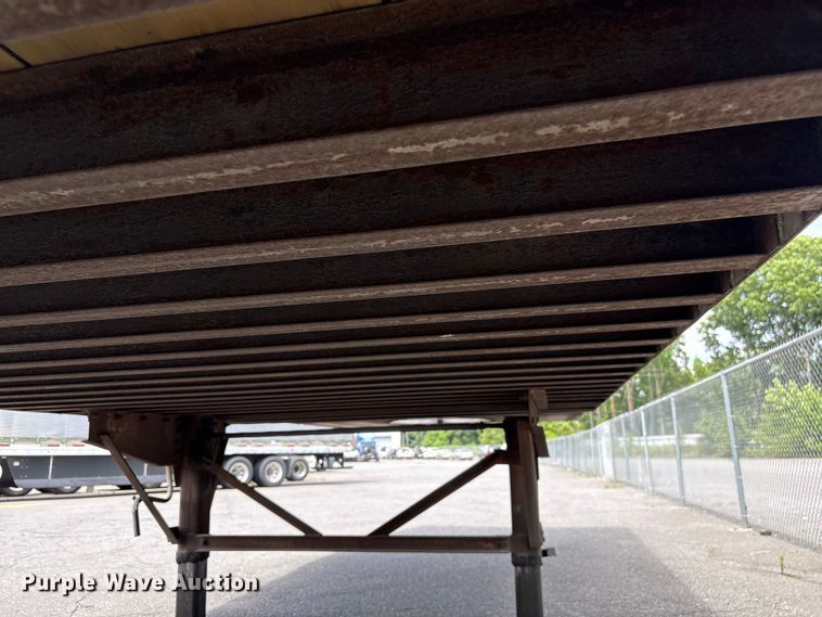 image for item EF1218 2005 Wabash dry van trailer