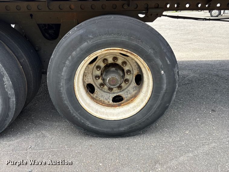 image for item EF1218 2005 Wabash dry van trailer