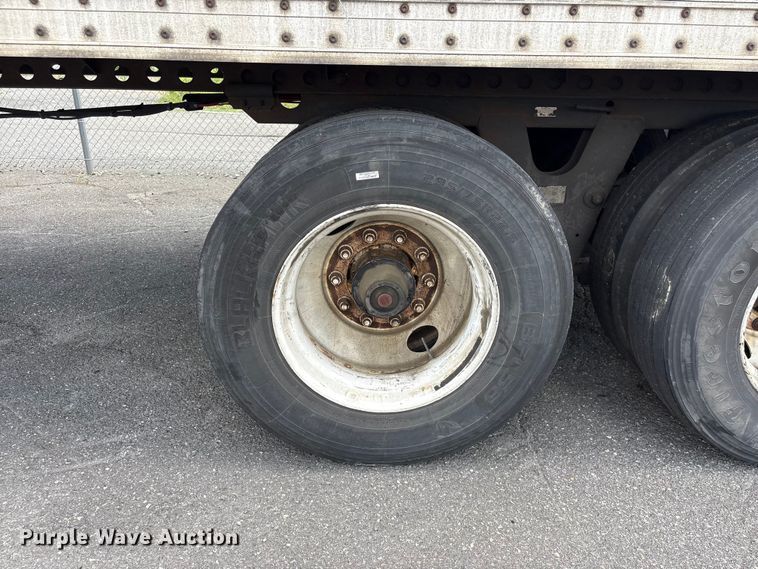 image for item EF1218 2005 Wabash dry van trailer
