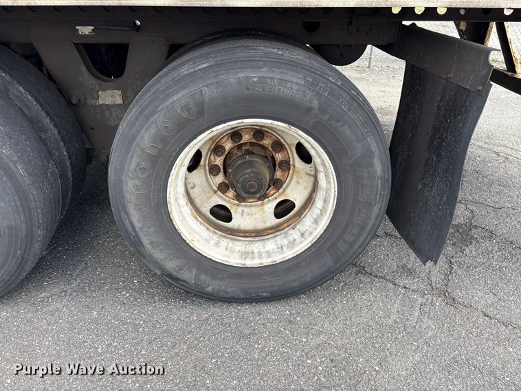image for item EF1218 2005 Wabash dry van trailer