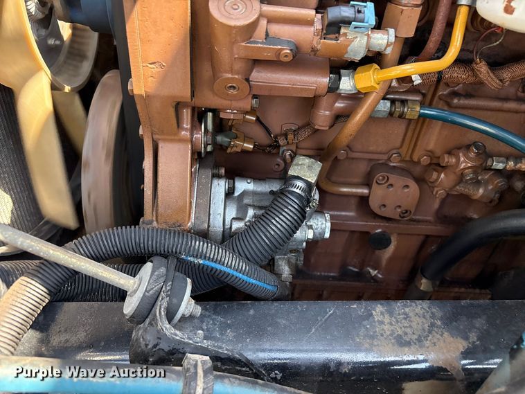 image for item EG9088 2000 Freightliner FL60 truck cab and chassis