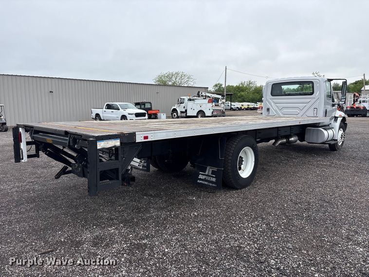 image for item EG9099 2015 International DuraStar 4300 flatbed truck