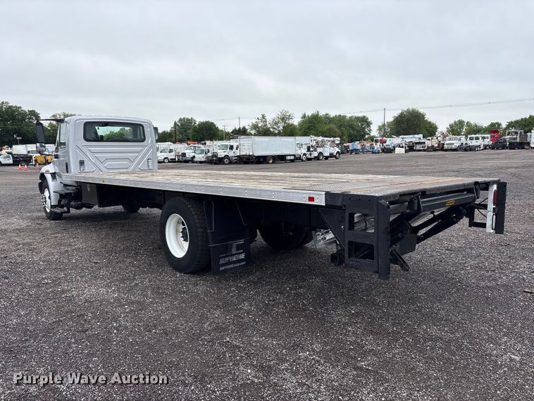 image for item EG9099 2015 International DuraStar 4300 flatbed truck