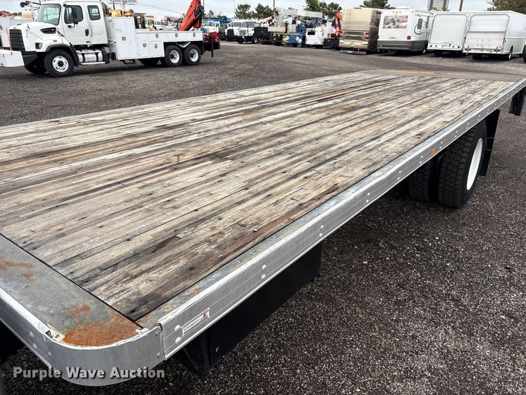 image for item EG9099 2015 International DuraStar 4300 flatbed truck