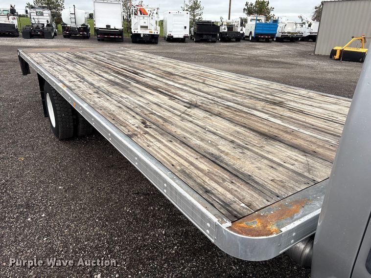 image for item EG9099 2015 International DuraStar 4300 flatbed truck
