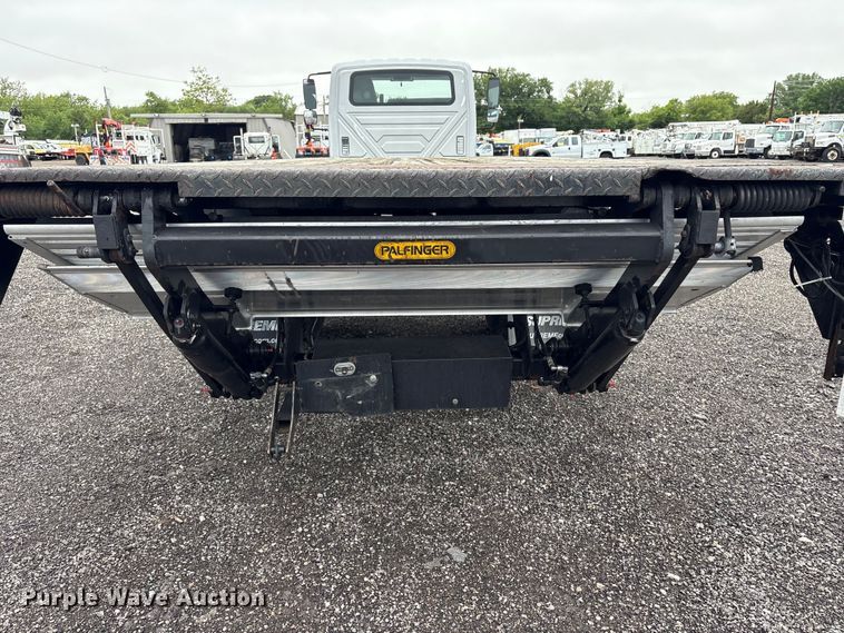 image for item EG9099 2015 International DuraStar 4300 flatbed truck