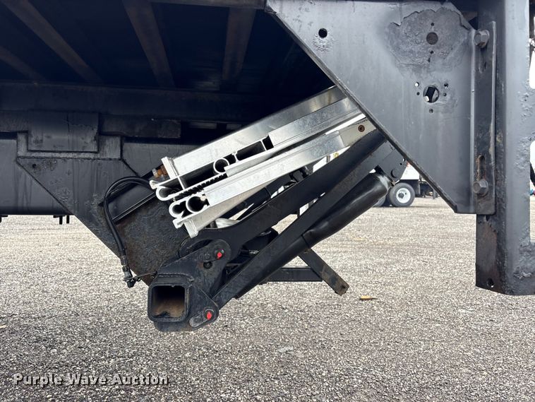 image for item EG9099 2015 International DuraStar 4300 flatbed truck