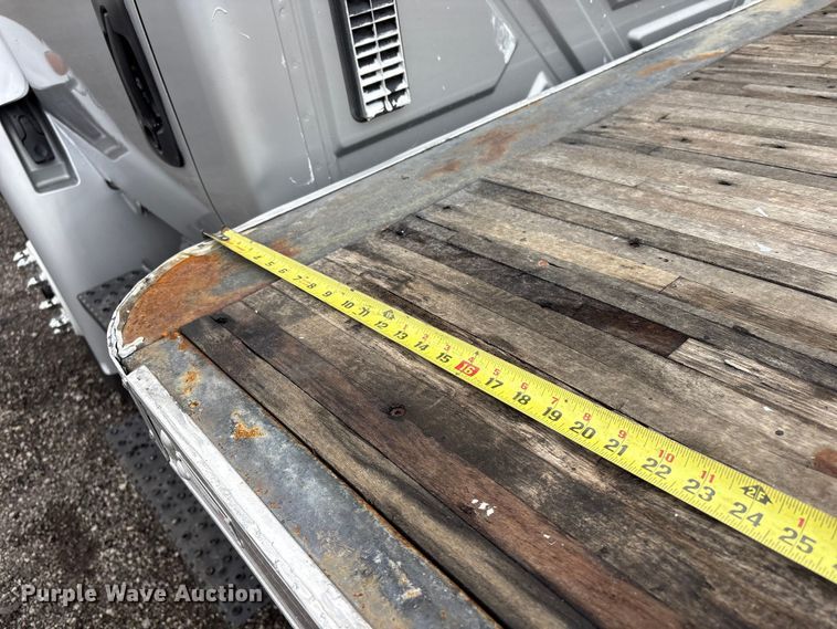image for item EG9099 2015 International DuraStar 4300 flatbed truck