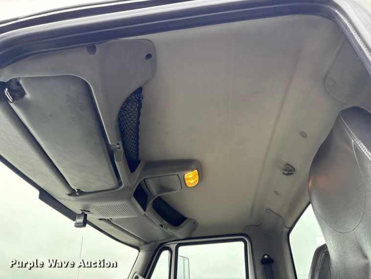 image for item EG9099 2015 International DuraStar 4300 flatbed truck