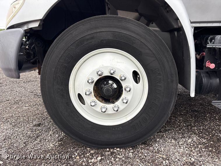 image for item EG9099 2015 International DuraStar 4300 flatbed truck