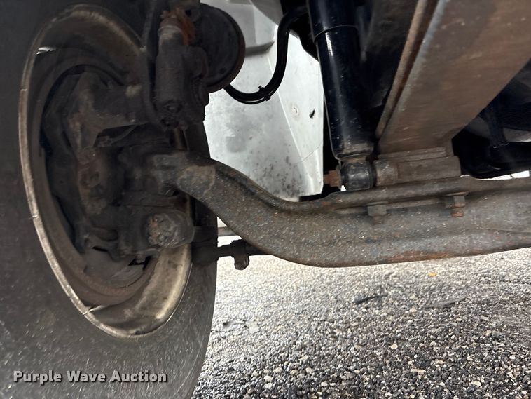 image for item EG9099 2015 International DuraStar 4300 flatbed truck