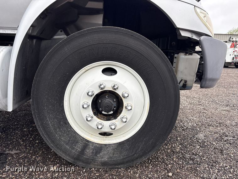 image for item EG9099 2015 International DuraStar 4300 flatbed truck