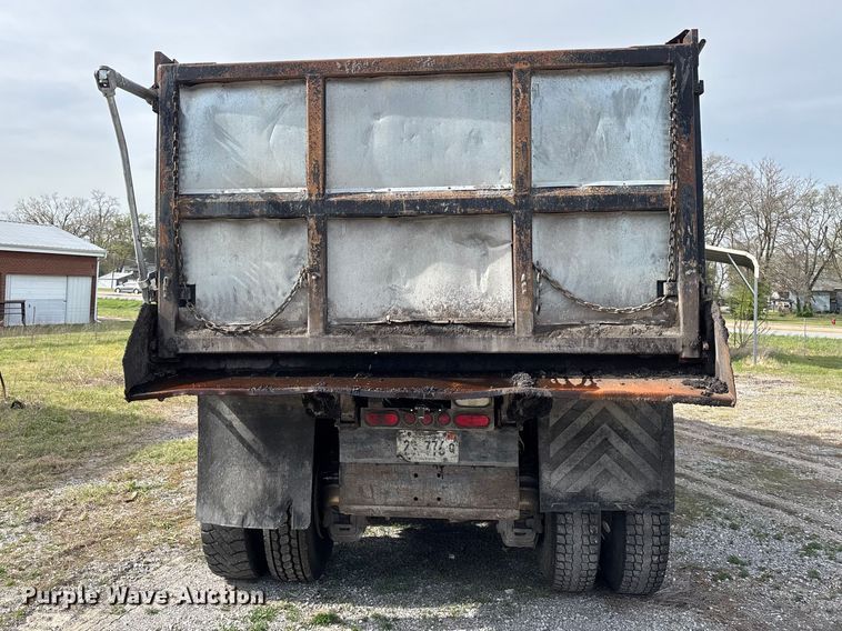 image for item EM0066 2004 Mack CV700 Series dump truck