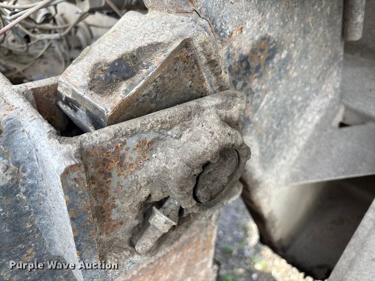image for item EM0066 2004 Mack CV700 Series dump truck