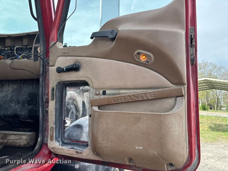 image for item EM0066 2004 Mack CV700 Series dump truck