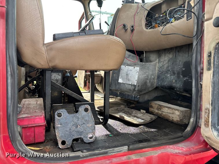 image for item EM0066 2004 Mack CV700 Series dump truck