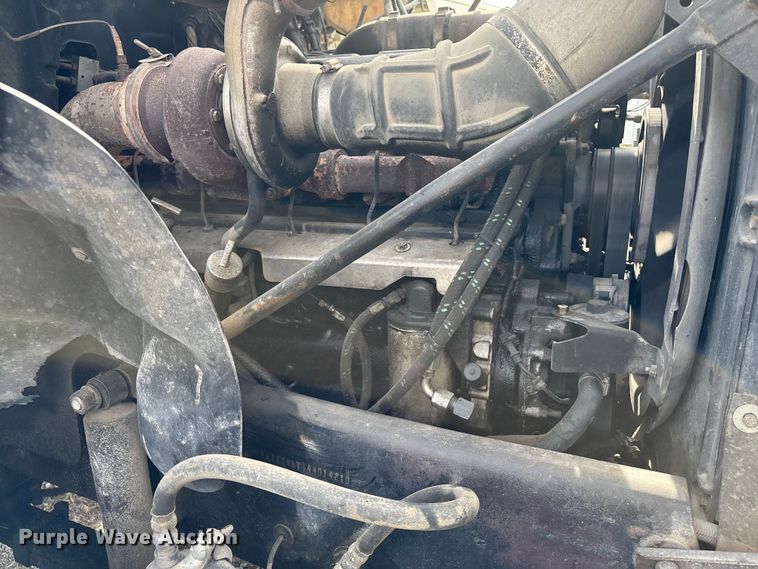 image for item EM0066 2004 Mack CV700 Series dump truck