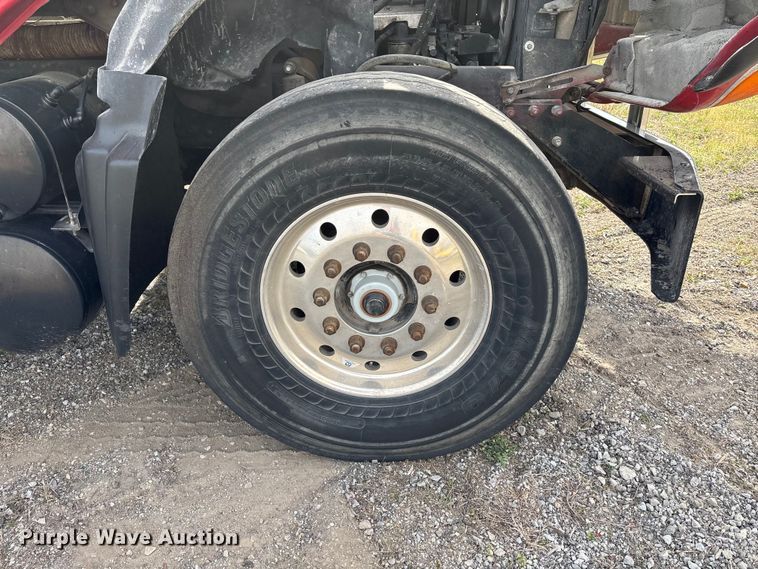 image for item EM0066 2004 Mack CV700 Series dump truck