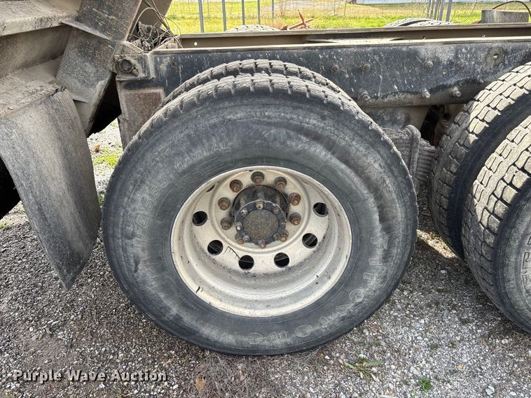 image for item EM0066 2004 Mack CV700 Series dump truck