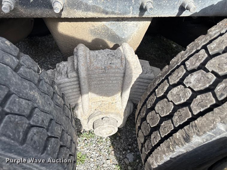 image for item EM0066 2004 Mack CV700 Series dump truck