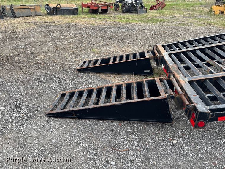 image for item EM0075 2013 Load Trail Load Max equipment trailer