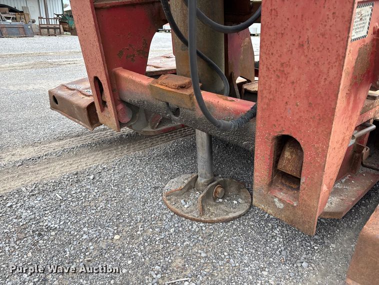 image for item EM0084 1997 Fontaine Specialized Inc TB50 lowboy equipment trailer