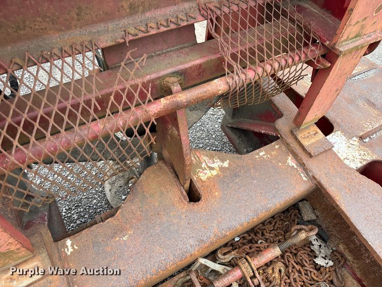 image for item EM0084 1997 Fontaine Specialized Inc TB50 lowboy equipment trailer