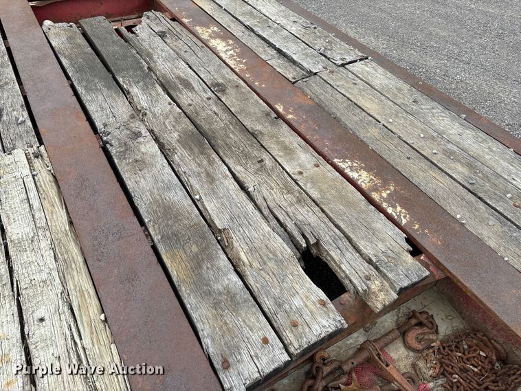 image for item EM0084 1997 Fontaine Specialized Inc TB50 lowboy equipment trailer