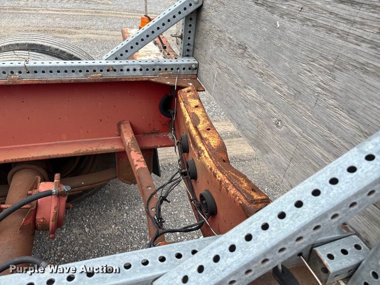 image for item EM0084 1997 Fontaine Specialized Inc TB50 lowboy equipment trailer