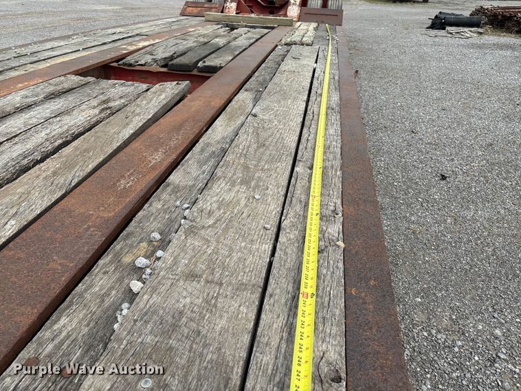 image for item EM0084 1997 Fontaine Specialized Inc TB50 lowboy equipment trailer