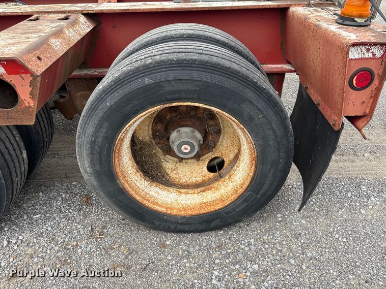 image for item EM0084 1997 Fontaine Specialized Inc TB50 lowboy equipment trailer