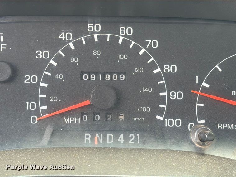 image for item EM0122 2003 Ford F650 utility / service truck