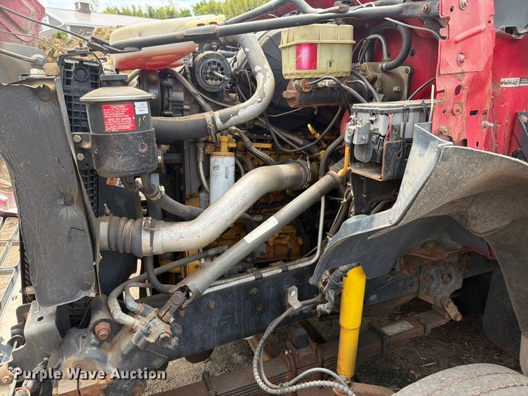 image for item EM0122 2003 Ford F650 utility / service truck