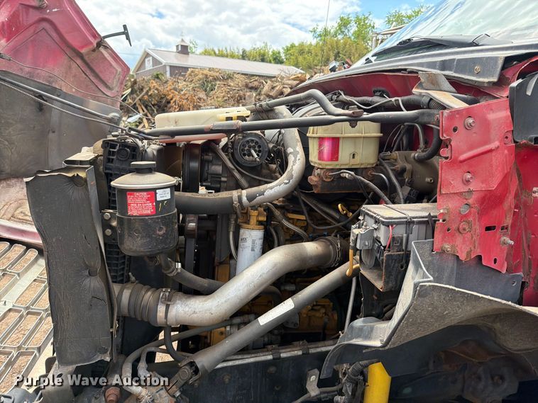 image for item EM0122 2003 Ford F650 utility / service truck