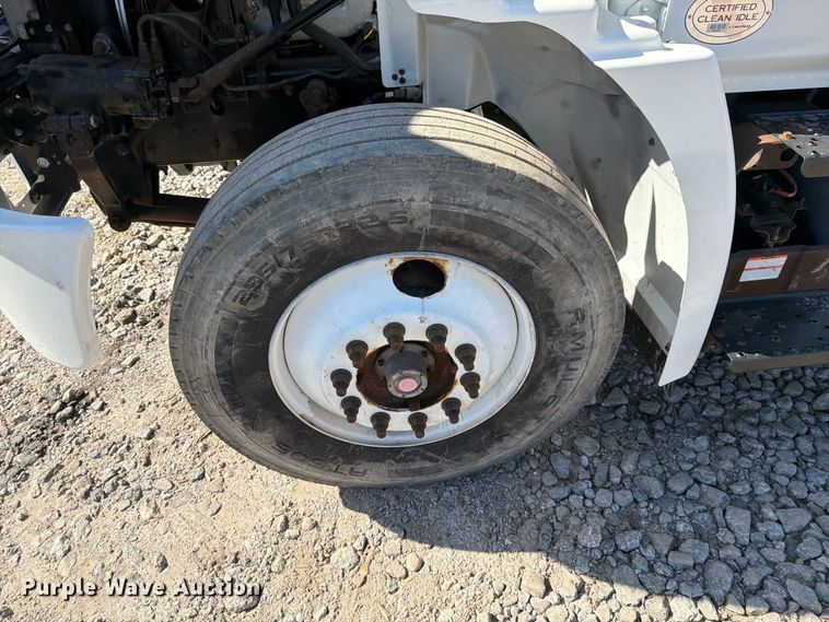 image for item EM0126 2020 Hino 268A box truck