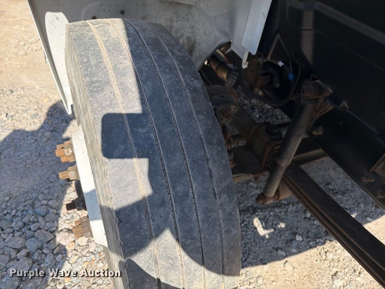 image for item EM0126 2020 Hino 268A box truck