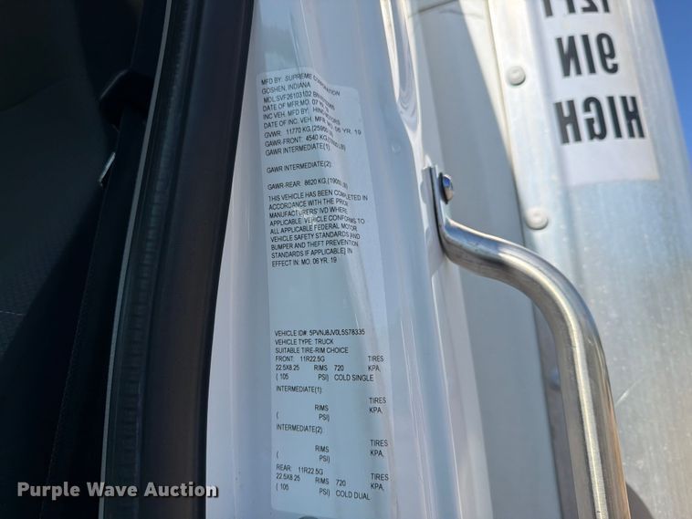 image for item EM0126 2020 Hino 268A box truck